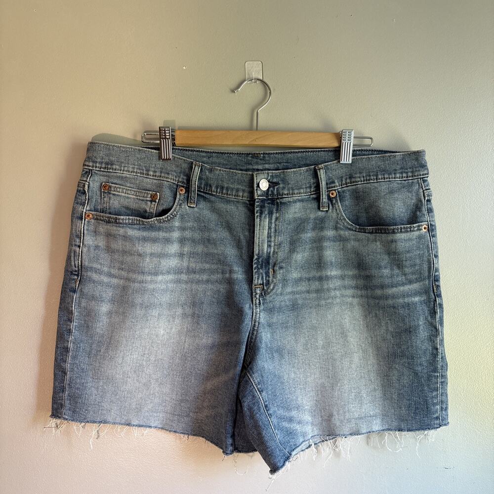 GAP 5” girlfriend short mid rise Shorts Sz 16R/33